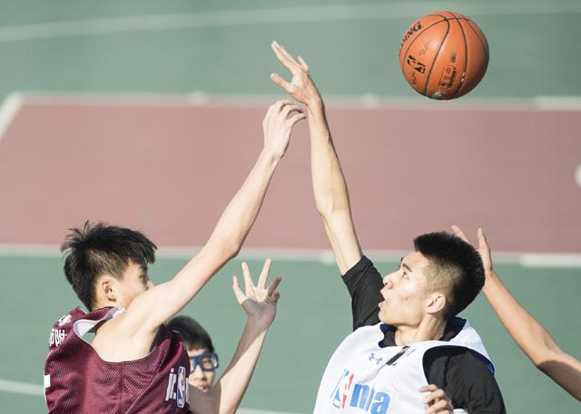 chinese体育生裸体gay网站