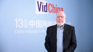 疯狂撞击同学白丝麻麻